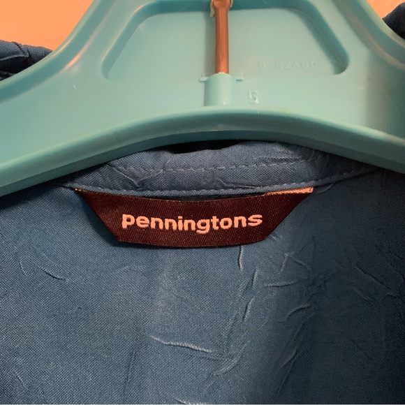 Penningtons ladies blue blouse. 1X - Picture 5 of 7